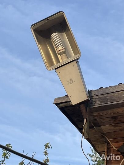 Уличный фонарь