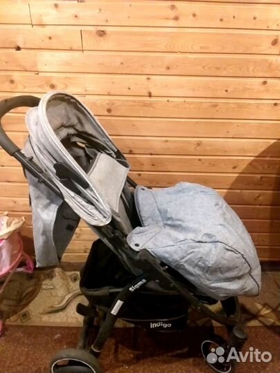 Прогулочная коляска