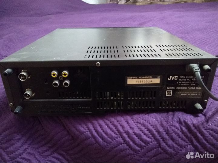 Видеомагнитофон jvc