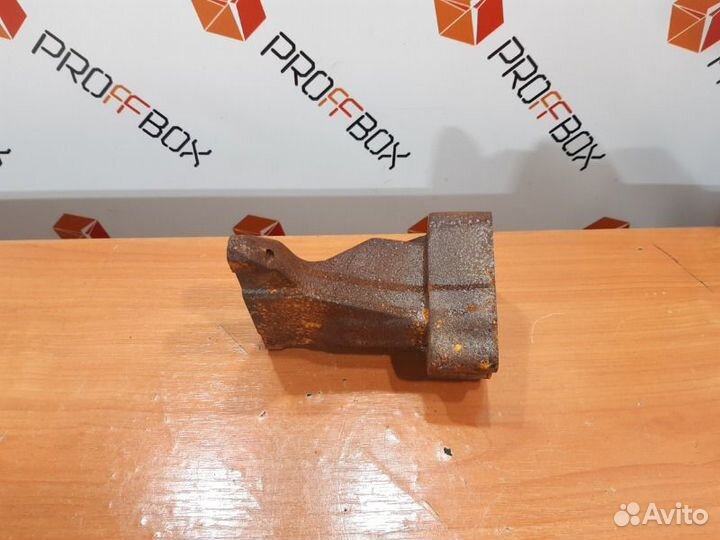 Кронштейн Mercedes S-Class W222 OM642 3.0 CDI 2015