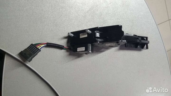 Педаль газа 61000N0-51SD-42 konsberg