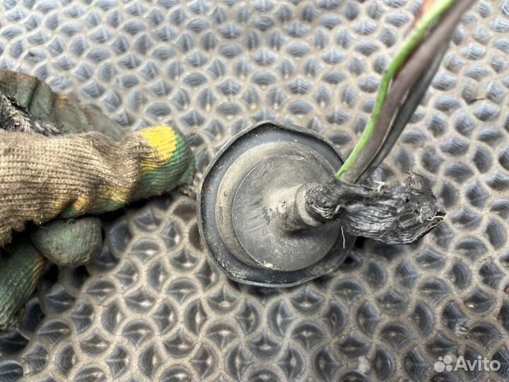 Моторчик стеклоочистителя передний Dodge Voyager