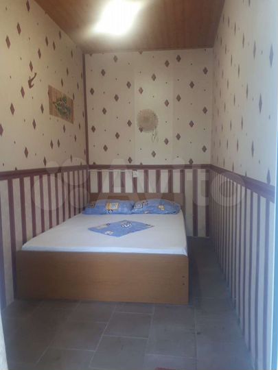 Комната 10 м² в 5-к., 1/1 эт.