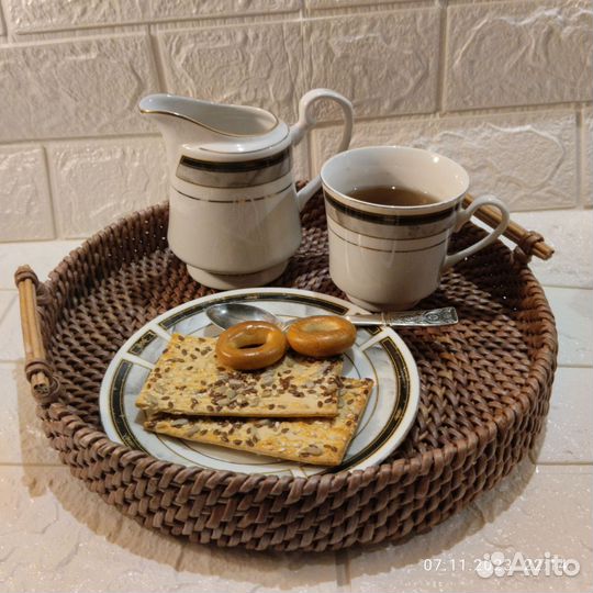 Поднос плетёный из бумажной лозы