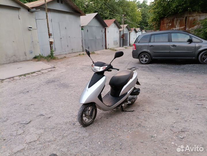 Honda dio af 68