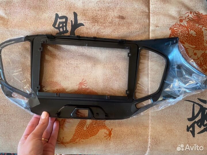 Рамка магнитолы для Xray