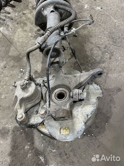 Hyundai elantra 3 передние стойки в сборе