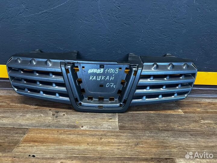 Решетка радиатора Nissan Qashqai j10
