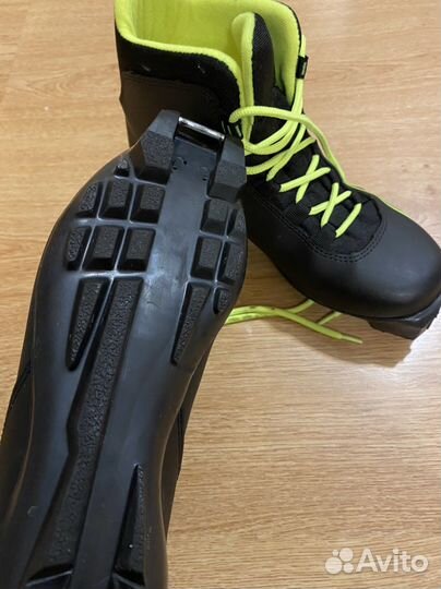 Лыжные ботинки sns 40 новые