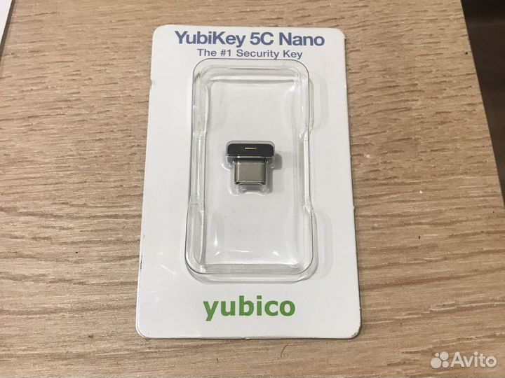 Ключ безопастности YubiKey 5C Nano