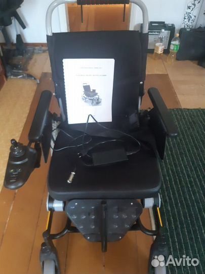 Инвалидная коляска с электроприводом