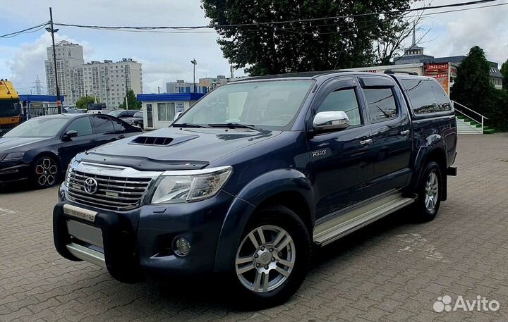 Toyota Hilux 3.0 AT, 2011, 145 000 км