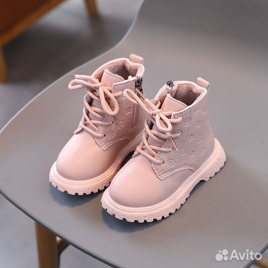 Ботинки для девочки