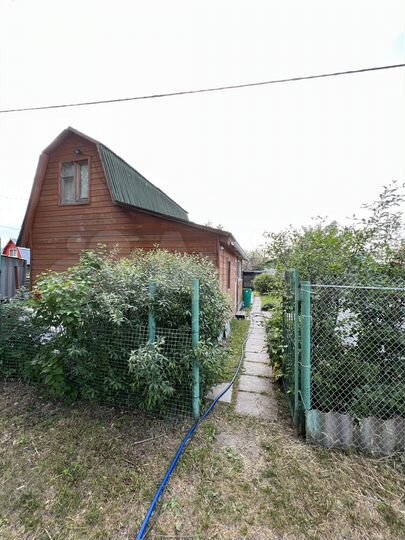 Дача 29,6 м² на участке 3 сот.