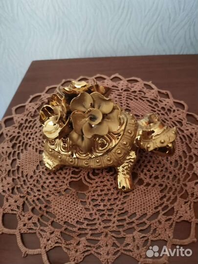 Шкатулка фарфоровая