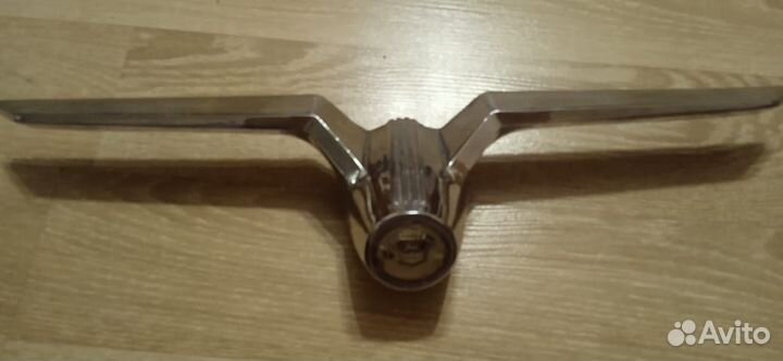 Эмблема газ 21, задняя