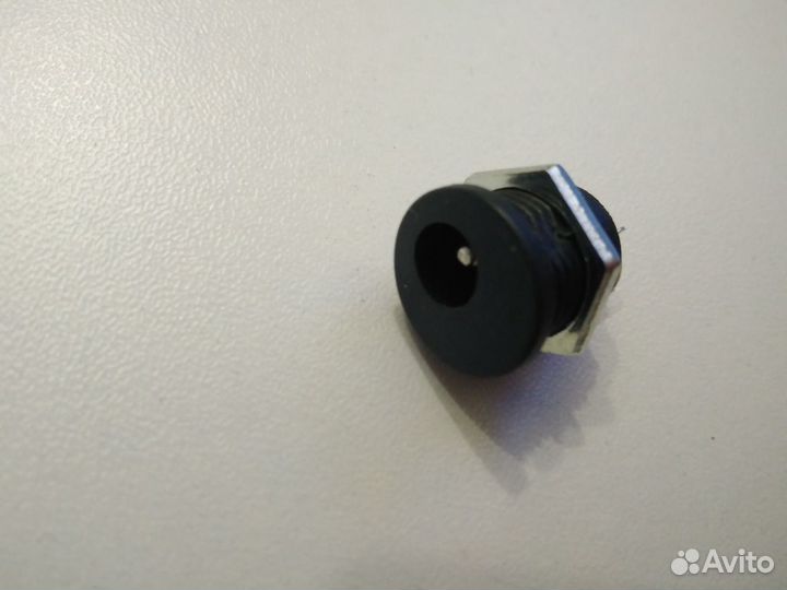 Зарядное устройство 16,8 В (для шуруповертов 14 В)