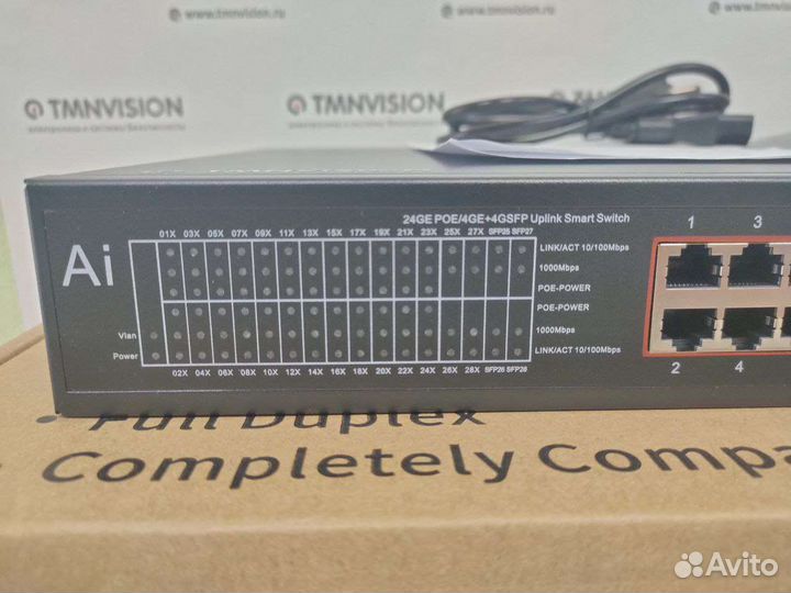 Коммутатор PoE Swich 24 порта 1000 Мб/с новый