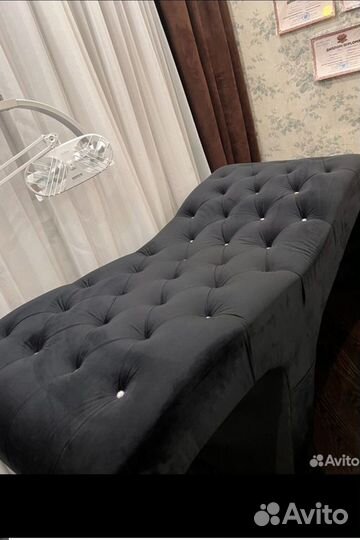 Анатомическая кушетка для наращивания ресниц