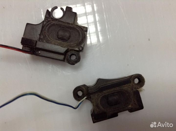 Динамики Lenovo Z565