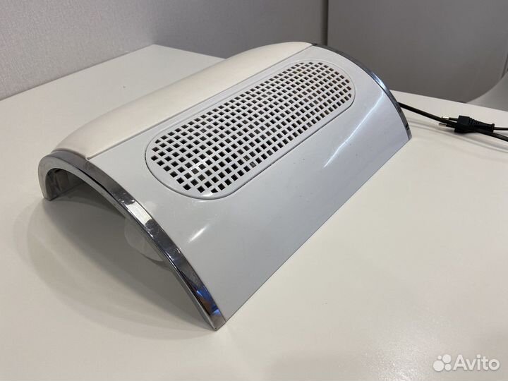 Маникюрный пылесос