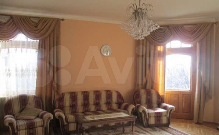 Дом 360 м² на участке 9 сот.