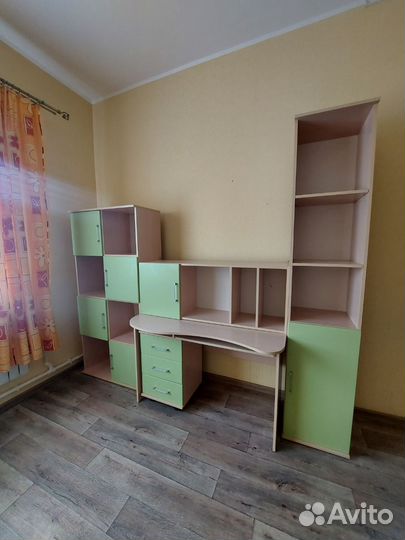 Комплект мебели в детскую комнату