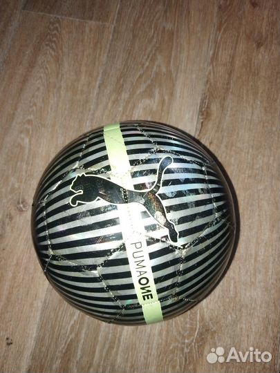 Футбольный мяч puma one