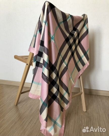 Шелковый женский платок