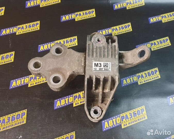 Опора подушка двигателя левая Opel Astra J