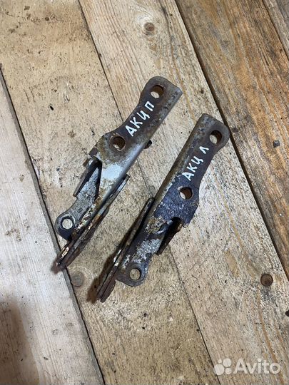 Петли капота hyundai accent тагаз за пару