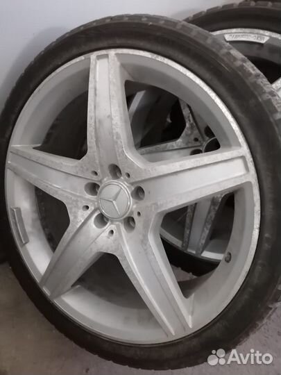 Nokian Tyres Hakkapeliitta 10 255/35 R20