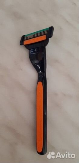 Бритва-станок+ сменные лезвия