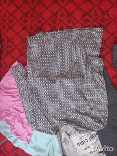 Отдам бесплатно одежду 52 размер