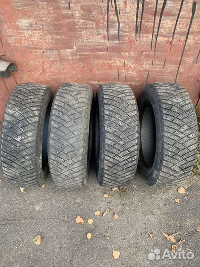 Goodyear Ultragrip Ice Arctic 185/65 R15