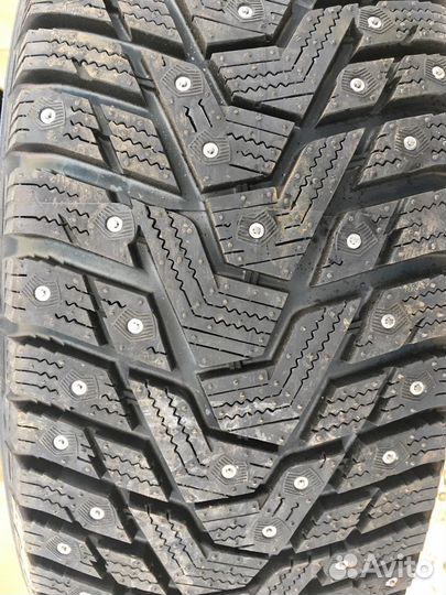 Hankook Winter i'Pike X W429A 255/50 R19 107T