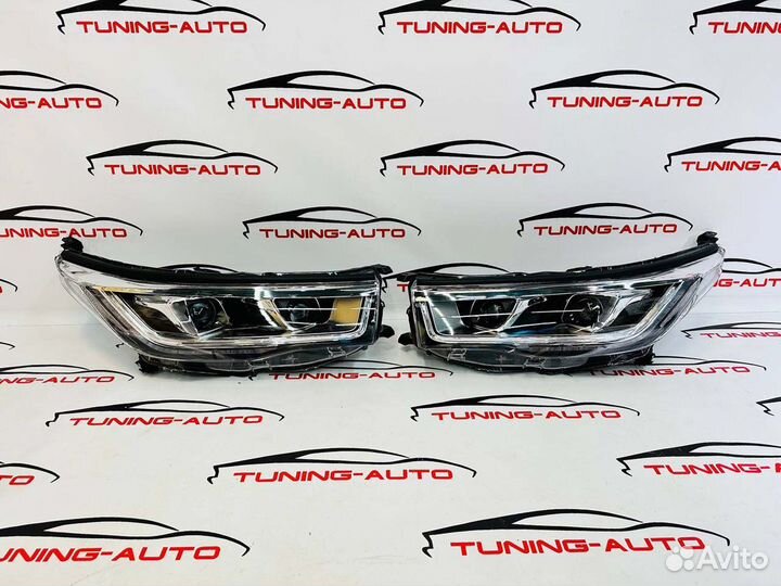 Фары Toyota Highlander (XU 50 ) H7998