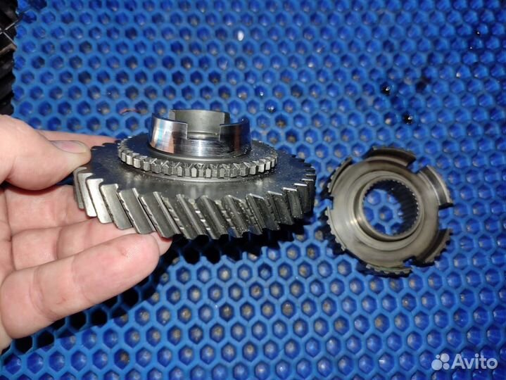 Шестерня первой 38 зубьев, ступица 1/2 передачи