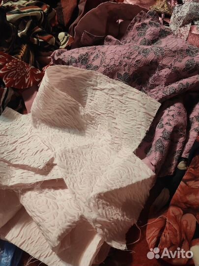 Лоскут обрезки ткани