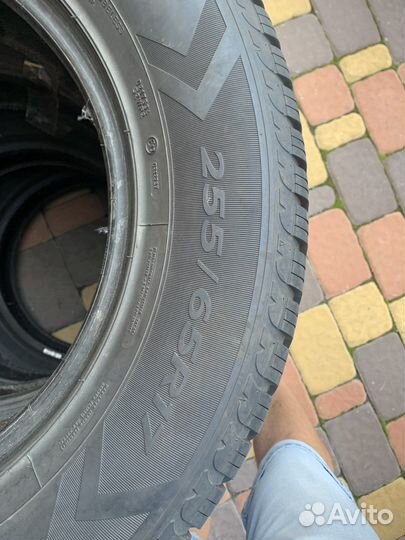 Goodyear UltraGrip+ SUV 255/65 R17