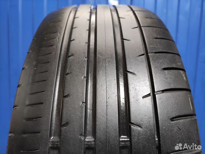 Dunlop SP Sport Maxx 050+ 215/55 R16