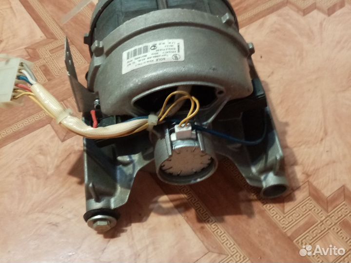 Двигататель стиральной машины
