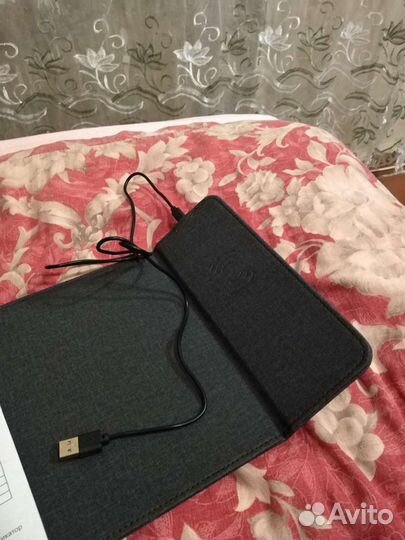 Коврик для мыши с беспроводной зарядкой