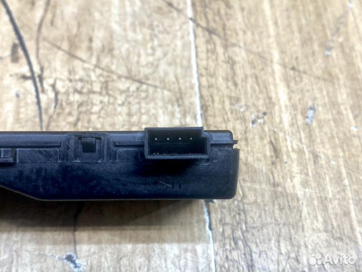 Блок управления центральным замком Opel Astra J