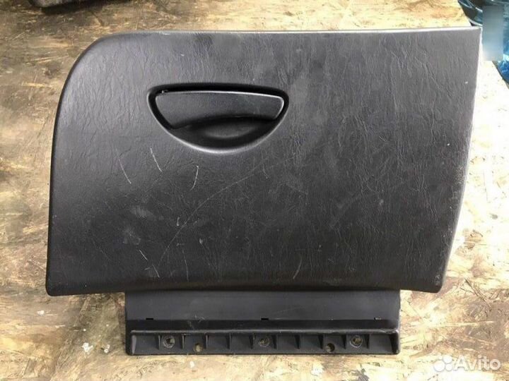 Бардачок Ford Focus 1 coupe 1.8 1999