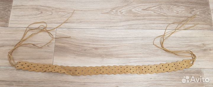 Ремень женский, бежевый, с бахромой на концах, нов