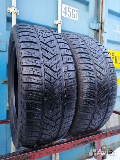 Pirelli Winter Sottozero 3 235/50 R18 76U