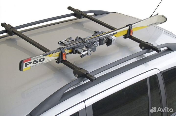 Лыжные крепления на багажник автомобиля