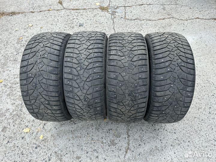 Bridgestone Blizzak Spike-02 245/50 R18 104T