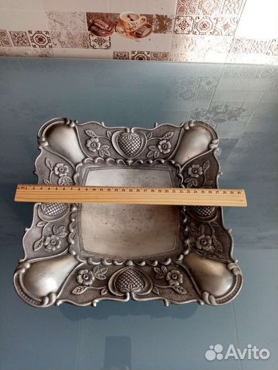 Ваза фруктовница металлическая